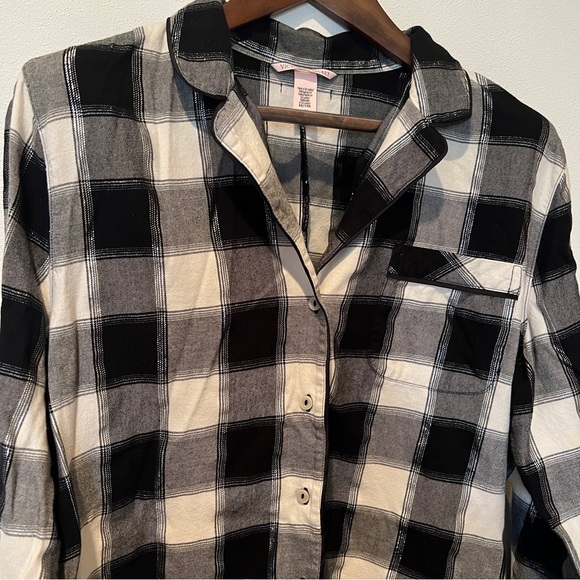 Victoria’s Secret Plaid Pajama Romper Size Large Metallic Threads - Picture 4 of 11